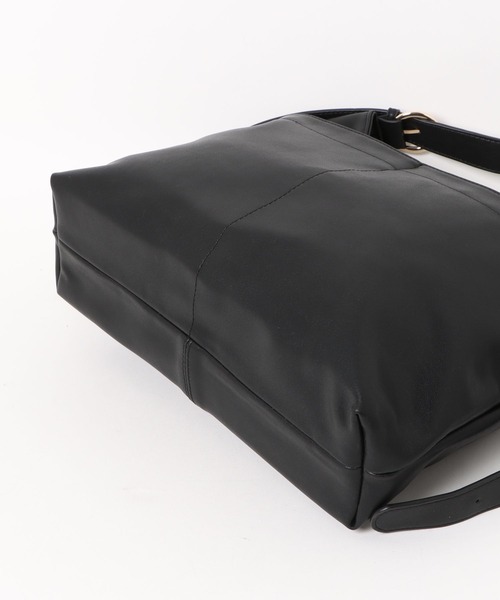 BONLECILL Marche(ボンルシールマルシェ)の「【BONLECILL Marche】《A4収納》リボンホーボーバッグ(ショルダーバッグ・レディース・ベージュ/モカ/ブラック・FREE)」の12枚目の写真