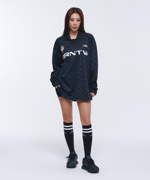 BORN TO WIN（ボーントゥウィン）の「MONOGRAM SOCCER JERSEY [BLACK]（Tシャツ/カットソー・メンズ・その他・1/2/3）」の8枚目の写真