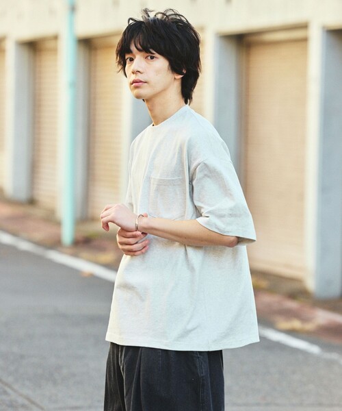 FREAK'S STORE（フリークスストア）の「限定展開 9オンス Heavyweight ビッグシルエット クルーネック ポケットTシャツ/ヘビーウェイト（Tシャツ/カットソー・メンズ・ブラウン/チャコールグレー/ピンク/ホワイト/グレイッシュベージュ/ホワイト系その他/ブラック/ブラック系その他/ネイビー/グレー・LARGE/MEDIUM/SMALL/X-SMALL）」の16枚目の写真