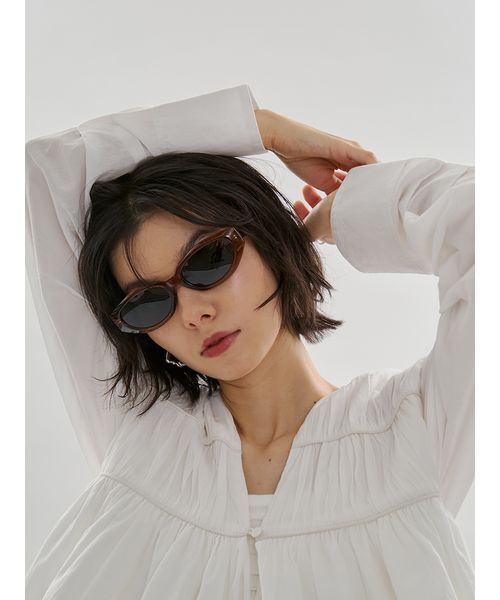 emmi（エミ）の「オーバルキャットアイフレームサングラス（サングラス・レディース・クリア/ブラウン/アイボリー・F）」の10枚目の写真