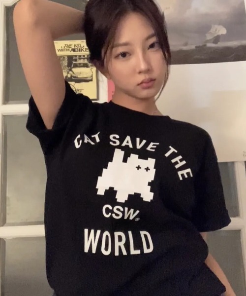 CATSAVETHEWORLD(キャットセーブザワールド)の「◇CATSAVETHEWORLD◇ブランド直輸入正規品/ミョウ シグネチャーアートワーク 半袖Tシャツ MYOW SIGNATURE ART WORK HALF T(Tシャツ/カットソー・レディース・ブラック/ホワイト・L/M)」の2枚目の写真
