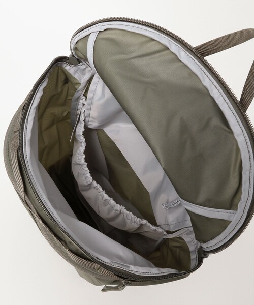 BEAMS BOY(ビームスボーイ)の「ARC'TERYX / Heliad 15 Backpack(トートバッグ・レディース・ホワイト系その他7/オリーブ・ONE SIZE)」の10枚目の写真