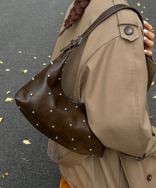 mebole（メボレ）の「Stud Dot Shoulder Bag（ショルダーバッグ・レディース・ブラック/ブラウン/ホワイト・FREE）」の10枚目の写真
