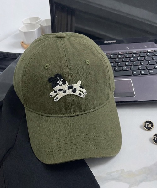 NANEA（ナネア）の「犬モチーフワッペンキャップ（キャップ・レディース・ブラウン/グリーン/レッド/ベージュ/ブルー/アイボリー/ブラック/カーキ・フリー）」の6枚目の写真