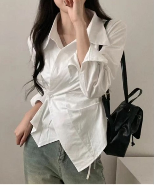 Ritzy(リッツィー)の「長袖ラップブラウス(シャツ/ブラウス・レディース・ブルー/ホワイト・LARGE/MEDIUM)」の2枚目の写真