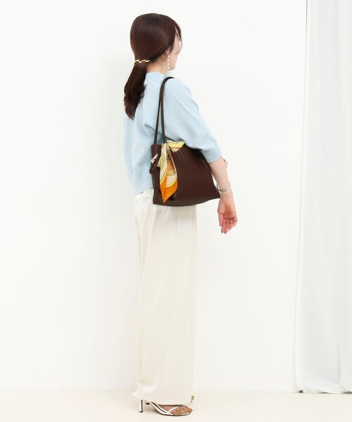 MICO COULIER(ミコクリエ)の「編み柄型押しトートバッグ(トートバッグ・レディース・アイボリー/ブラウン・FREE)」の8枚目の写真