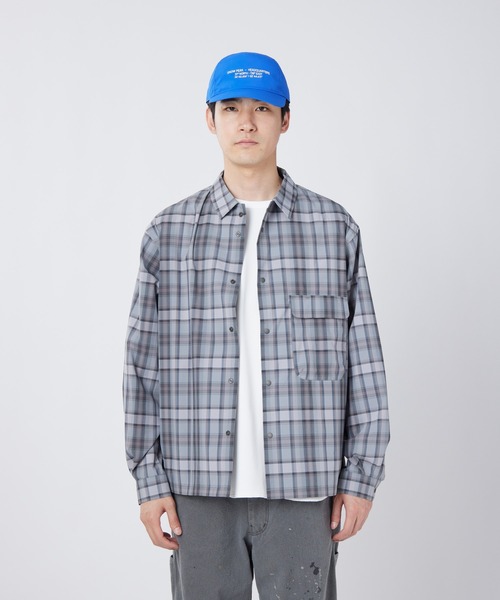 Snow Peak(スノーピーク)の「Snow Peak / Fade Check Breezy Shirt フェードチェックブリージーシャツ(シャツ/ブラウス・メンズ・レッド/グレイッシュベージュ/ライトブルー・S/M/L/XL/1)」の2枚目の写真