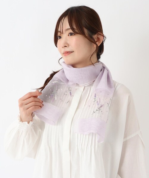 one'sterrace(ワンズテラス)の「シアー 刺繍ミニストール(ストール/ショール・レディース・パープル系2/アイボリー系8・99)」の7枚目の写真