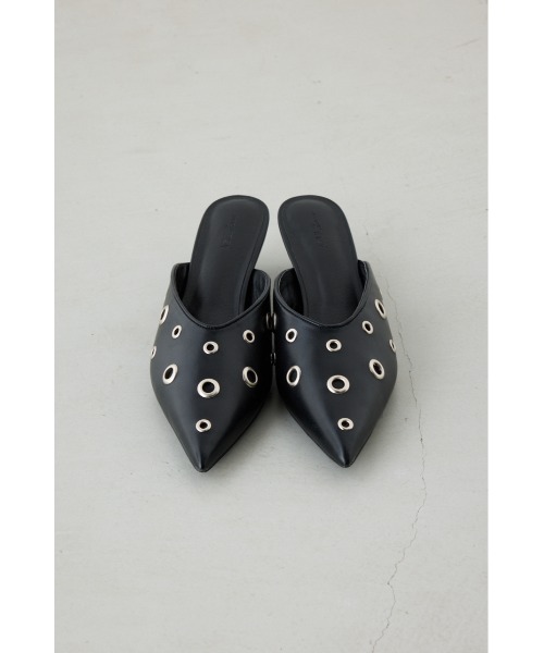AZUL by moussy(アズールバイマウジー)の「ハトメデザインミュール 靴(サンダル・レディース・キャメル/ブラック・LARGE/MEDIUM/SMALL)」の6枚目の写真