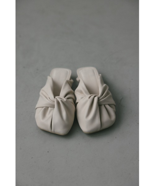 STYLEMIXER（スタイルミキサー）の「ツイストミュール（サンダル・レディース・アイボリー/ブラック・LARGE/MEDIUM/SMALL）」の7枚目の写真