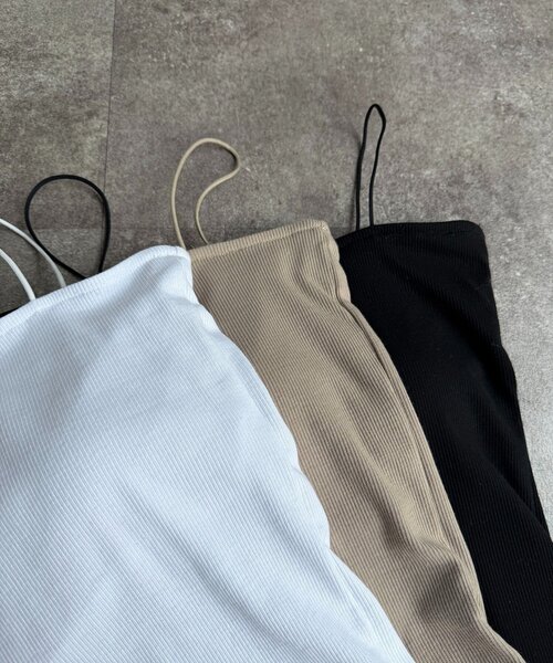 Thevon（ゼボン）の「カットリブカップ付きキャミ（キャミソール・レディース・ブラック/グレイッシュベージュ/オフホワイト・FREE）」の12枚目の写真
