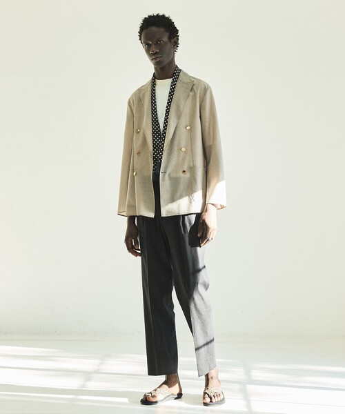 DESIGNWORKS（デザインワークス）の「シアーウールイージーダブルジャケット（テーラードジャケット・メンズ・グレイッシュベージュ・50/48/46/44）」の2枚目の写真