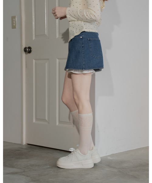 JUMELLE(ジュメロ)の「フリルパンツデニムスカート(デニムスカート・レディース・ブラック/ブルー・MEDIUM/SMALL)」の8枚目の写真