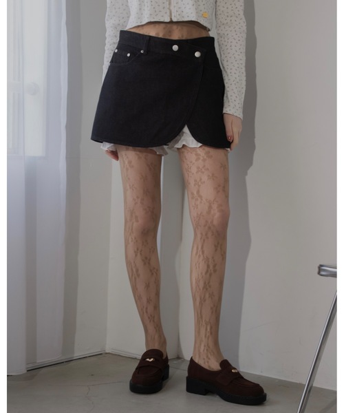 JUMELLE(ジュメロ)の「フリルパンツデニムスカート(デニムスカート・レディース・ブラック/ブルー・MEDIUM/SMALL)」の17枚目の写真