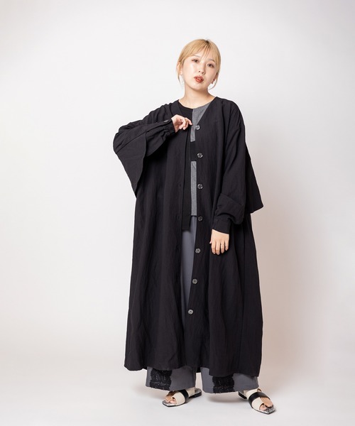 OSMOSIS(オズモーシス)の「バックギャザーライトコート(その他アウター・レディース・アイボリー/ブラック/ブルー・ONE SIZE)」の9枚目の写真