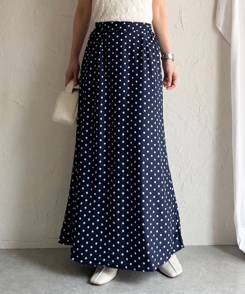 ワイズ　Y’ｓ　ロングスカート　ドット　水玉刺繍　総柄　変形　ネイビー セール】セミフレア ロング 水玉 ドットスカート（スカート）｜She's