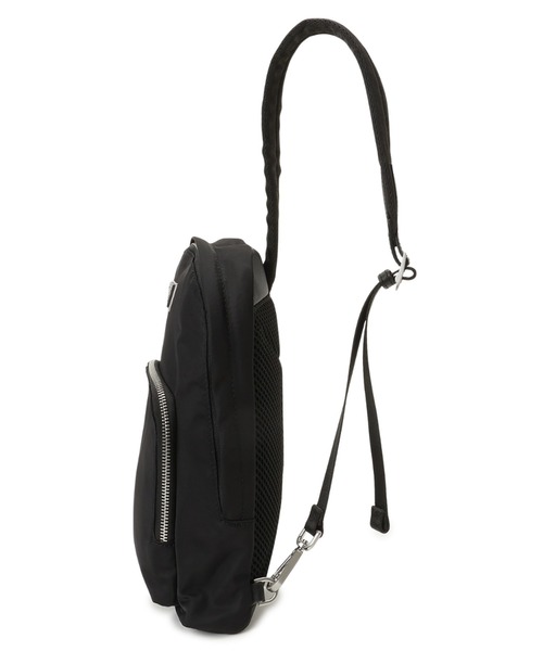 Guess（ゲス）の「MILANO Backpack Crossbody ショルダーバッグ ボディバッグ メンズバッグ（ショルダーバッグ・メンズ・ブラック・ONE SIZE）」の12枚目の写真