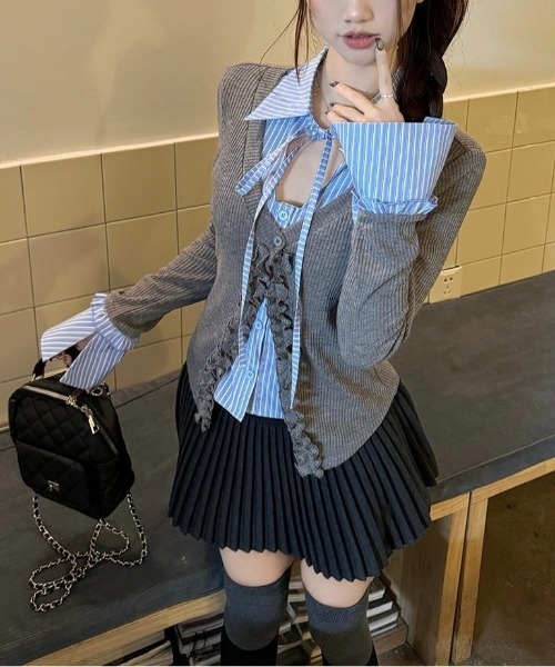 almo(アルモ)の「【LAMPOON】ストライプフリルレイヤードトップス(その他トップス・レディース・グレー・SMALL/MEDIUM/LARGE)」の4枚目の写真
