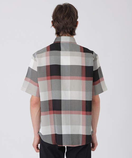 BLACK LABEL CRESTBRIDGE(ブラックレーベル・クレストブリッジ)の「カラミクレストブリッジチェックハーフスリーブシャツ(シャツ/ブラウス・メンズ・ベージュ系その他2/オフホワイト/ブラック・L/M/S/LL)」の6枚目の写真