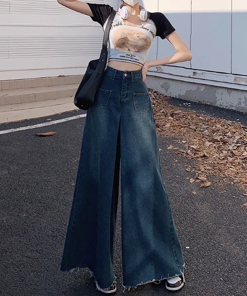 REBALANCE(リバランス)の「ワイドフレアデニムパンツ(デニムパンツ・レディース・A・MEDIUM/LARGE/X-LARGE)」の1枚目の写真