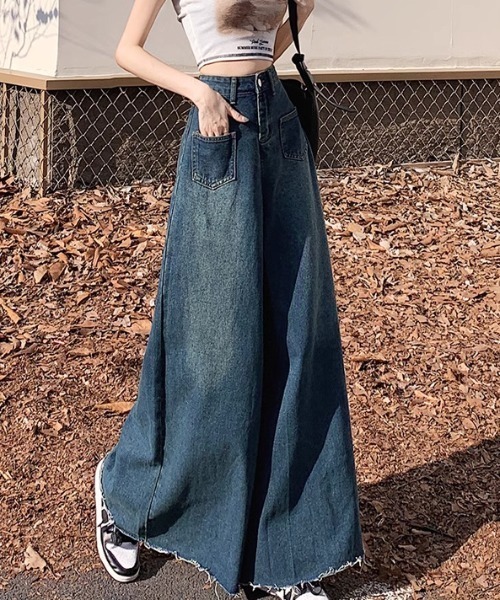 REBALANCE(リバランス)の「ワイドフレアデニムパンツ(デニムパンツ・レディース・A・MEDIUM/LARGE/X-LARGE)」の11枚目の写真