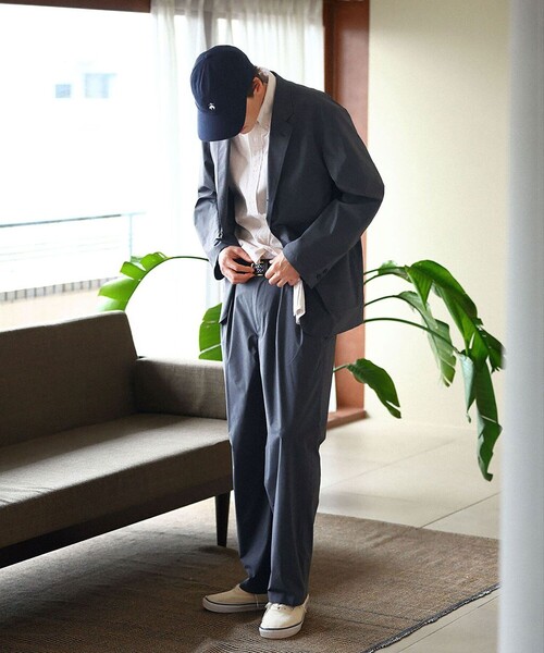 BROOKS BROTHERS(ブルックスブラザーズ)の「◆オンラインストア限定◆ ポリエステルブレンド ウォッシャブル 段返り3釦ジャケット(テーラードジャケット・メンズ・グレー/ネイビー・MEDIUM/SMALL/LARGE/X-LARGE)」の9枚目の写真