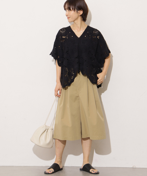 Torrazzo Donna(トラッゾドンナ)の「《WEB限定追加》【TORRAZZO DONNA/トラッゾドンナ】クロシェポンチョ(ニット/セーター・レディース・ブラック/ホワイト・FREE)」の11枚目の写真