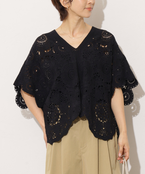 Torrazzo Donna(トラッゾドンナ)の「《WEB限定追加》【TORRAZZO DONNA/トラッゾドンナ】クロシェポンチョ(ニット/セーター・レディース・ブラック/ホワイト・FREE)」の15枚目の写真