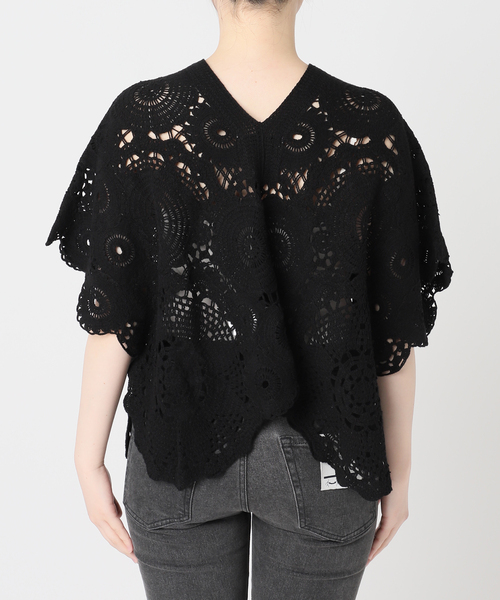 Torrazzo Donna(トラッゾドンナ)の「《WEB限定追加》【TORRAZZO DONNA/トラッゾドンナ】クロシェポンチョ(ニット/セーター・レディース・ブラック/ホワイト・FREE)」の3枚目の写真