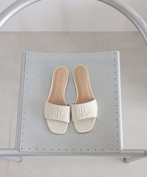 LAUREN(ローレン)の「【LAUREN RALPH LAUREN】SLIDE SANDAL(サンダル・レディース・ホワイト/ブラウン・37/36)」の1枚目の写真