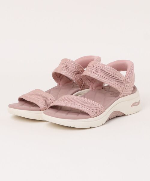 SKECHERS(スケッチャーズ)の「【SKECHERS】スポーツサンダル GO WALK ARCH FIT 2.0(サンダル・レディース・ブラック×ブラック/ピンクベージュ・23.0cm/24.0cm/25.0cm)」の2枚目の写真