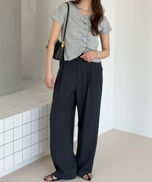 muet.（ミュエ）の「ダブルタックボリュームストライプスラックスパンツ（スラックス・レディース・ネイビー/グレー・MEDIUM/LARGE）」の3枚目の写真