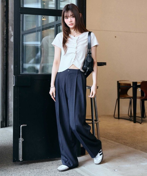muet.（ミュエ）の「ダブルタックボリュームストライプスラックスパンツ（スラックス・レディース・ネイビー/グレー・MEDIUM/LARGE）」の5枚目の写真