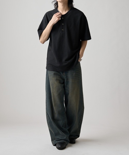 Lui's(ルイス)の「ヘンリーネックビッグTシャツ(Tシャツ/カットソー・メンズ・ブラック/グレイッシュベージュ/ホワイト・FREE)」の22枚目の写真