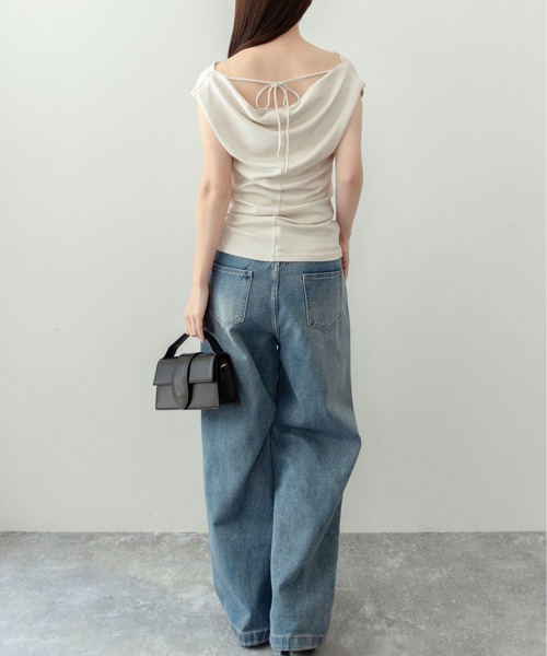 on:nue（オンニュ）の「【on:nue】[着用動画あり！] ドレープネックリボントップス /2026 SS COLLECTION（Tシャツ/カットソー・レディース・イエロー系その他/アイボリー/ブラック・FREE）」の14枚目の写真