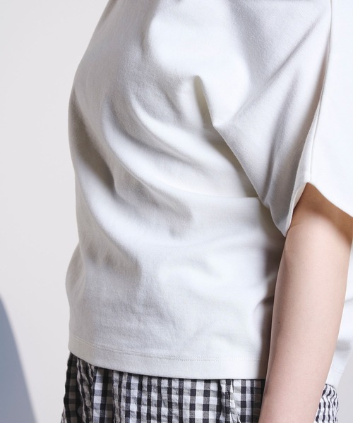 ROSE BUD(ローズバッド)の「OFF SHOULDER TOP(Tシャツ/カットソー・レディース・レッド/ホワイト/ブラック・ONE SIZE)」の13枚目の写真