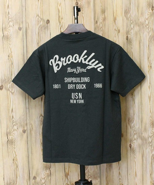 AVIREX(アヴィレックス)の「S/S EMB. T-SHIRT 'Brooklyn'(Tシャツ/カットソー・メンズ・チャコールグレー/ネイビー/ホワイト・XXL/XL/L/M)」の2枚目の写真