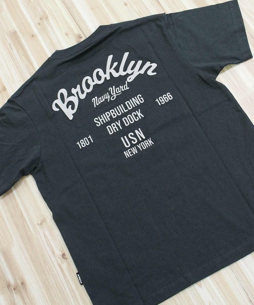 AVIREX(アヴィレックス)の「S/S EMB. T-SHIRT 'Brooklyn'(Tシャツ/カットソー・メンズ・チャコールグレー/ネイビー/ホワイト・XXL/XL/L/M)」の11枚目の写真