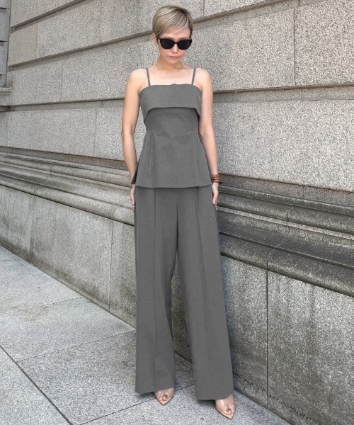 JENNE(ジェンヌ)の「ワイドストレートパンツ(防シワ機能性生地)(その他パンツ・レディース・ブラック/グレー・SMALL/MEDIUM/LARGE)」の13枚目の写真