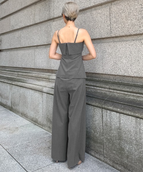 JENNE(ジェンヌ)の「ワイドストレートパンツ(防シワ機能性生地)(その他パンツ・レディース・ブラック/グレー・SMALL/MEDIUM/LARGE)」の14枚目の写真