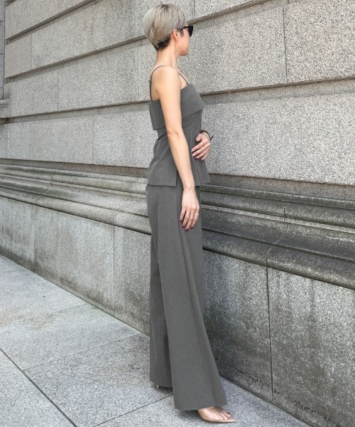 JENNE(ジェンヌ)の「ワイドストレートパンツ(防シワ機能性生地)(その他パンツ・レディース・ブラック/グレー・SMALL/MEDIUM/LARGE)」の15枚目の写真