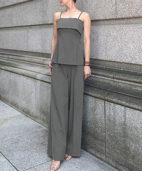 JENNE(ジェンヌ)の「ワイドストレートパンツ(防シワ機能性生地)(その他パンツ・レディース・ブラック/グレー・SMALL/MEDIUM/LARGE)」の20枚目の写真