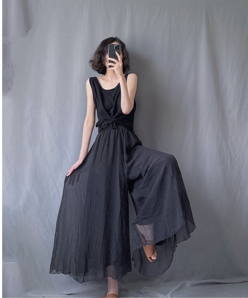 LUCPY（ラクピー）の「フレアワイドパンツ（その他パンツ・レディース・ブラック×カーキ/ブラック×ホワイト/ブラック・XX-LARGE/X-LARGE/LARGE/MEDIUM）」の4枚目の写真
