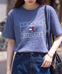 TOMMY HILFIGER(�g�~�[�q���t�B�K�[)�́yTOMMY HILFIGER�zGRAPHIC SLEEP TEE�V���c 09T4511(T�V���c/�J�b�g�\�[)