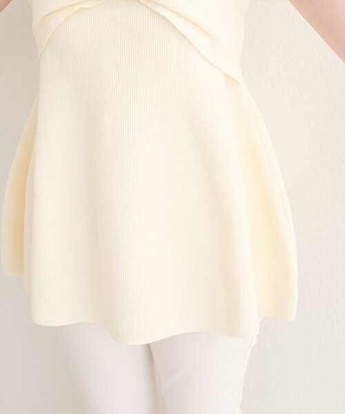natural couture(ナチュラルクチュール)の「フロントリボンペプラムニット(キャミソール・レディース・ブラック/アイボリー/ラベンダー/ベージュ・FREE)」の14枚目の写真