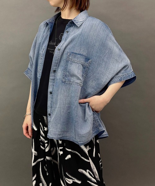 NICOLE white(ニコルホワイト)の「シアーデニムオーバー半袖シャツ(シャツ/ブラウス・レディース・ネイビー/ライトグレー/ブルー・FREE)」の18枚目の写真