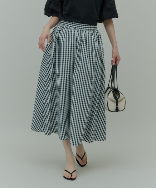Plumel（プルメル）の「Gingham Check Gathered Long Skirt / ギンガムチェックギャザーロングスカート（スカート・レディース・ブラック・MEDIUM/LARGE）」の16枚目の写真