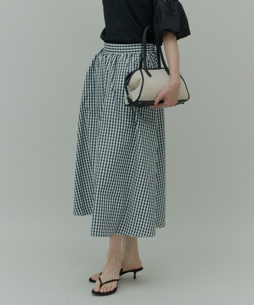 Plumel（プルメル）の「Gingham Check Gathered Long Skirt / ギンガムチェックギャザーロングスカート（スカート・レディース・ブラック・MEDIUM/LARGE）」の2枚目の写真