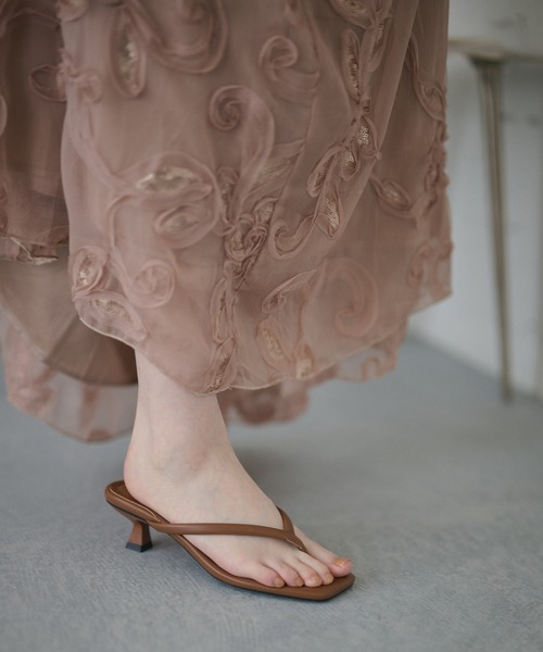 LAULEN(ローレン)の「square toe thong sandals /スクエアトゥ トングサンダル(サンダル・レディース・ブラウン/アイボリー/ベージュ/ブラック/ボルドー・23cm/24cm/24.5cm)」の21枚目の写真