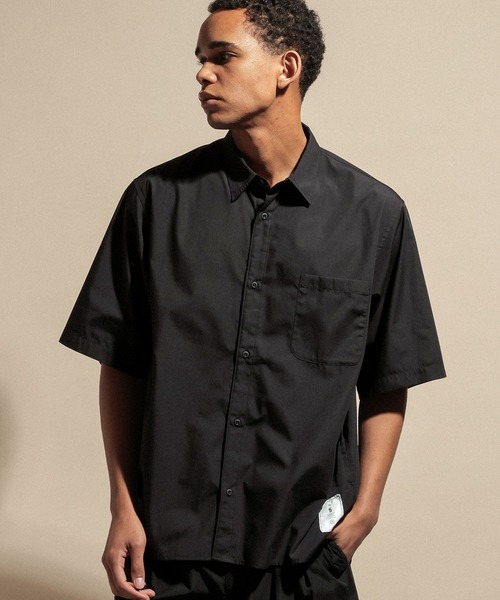NUMERALS(ヌメラルズ)の「TYPEWRITER SHORT SLEEVED BIG SHIRT / NUMERALS(シャツ/ブラウス・メンズ・ブルー/ホワイト/ブラック・LARGE/MEDIUM)」の2枚目の写真